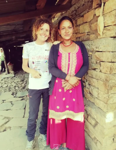RAQUEL GARCIA-EXPEDICION-NEPAL-1000KM (16)