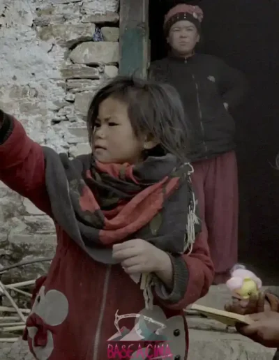 RAQUEL GARCIA-EXPEDICION-NEPAL-1000KM (17)