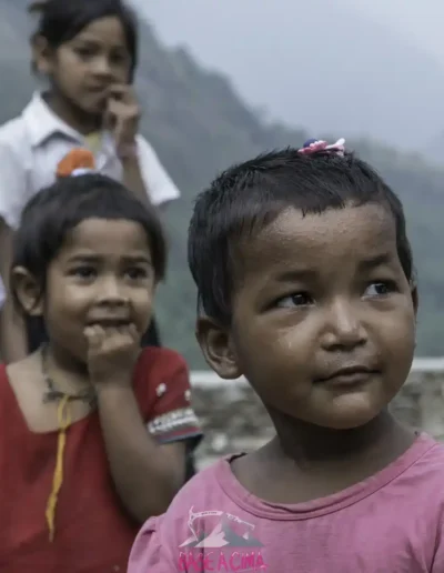 RAQUEL GARCIA-EXPEDICION-NEPAL-1000KM (8)