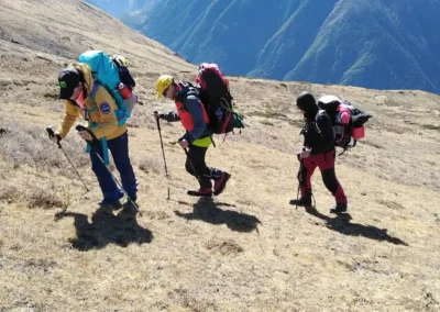 RAQUEL GARCIA-EXPEDICION PAIS DE LOS SENTIDOS (5)
