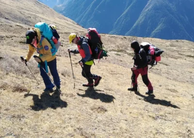 RAQUEL GARCIA-EXPEDICION PAIS DE LOS SENTIDOS (5)